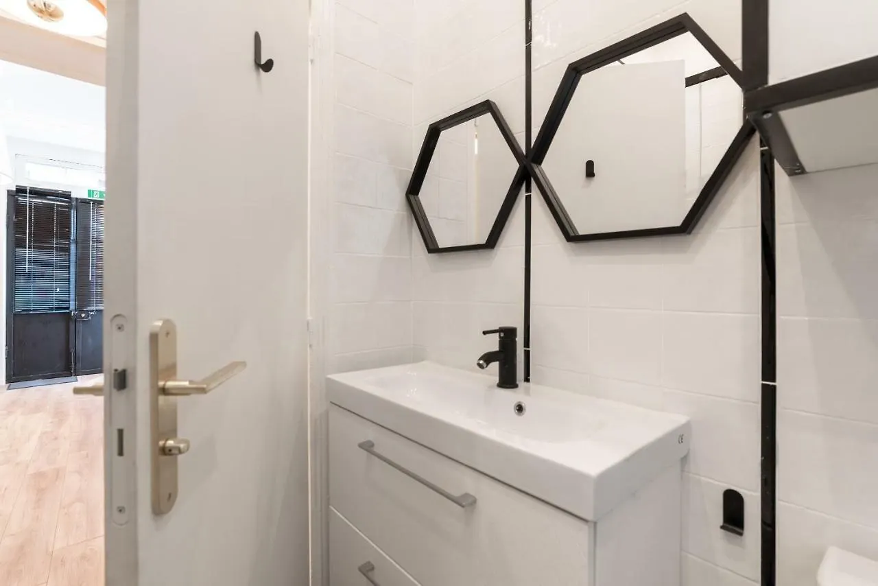 My Lovely Place In -montmartre Apartment *